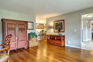 96 Windsong Rd, Cumberland, RI 02864 - Photo 8