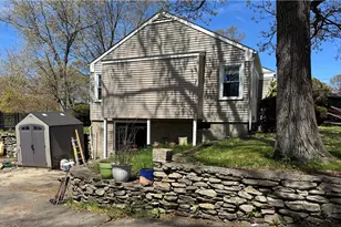 157 Betsey Williams Dr, Warwick, RI 02889 - Photo 40