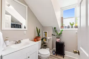 435 Broadway, East Providence, RI 02914 - Photo 34