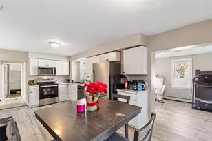 435 Broadway, East Providence, RI 02914 - Photo 18