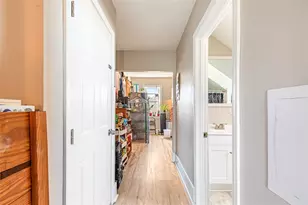 435 Broadway, East Providence, RI 02914 - Photo 24