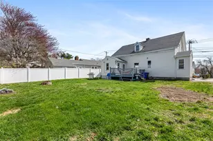 435 Broadway, East Providence, RI 02914 - Photo 44