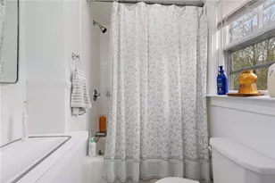 86 Transit St, Providence, RI 02906 - Photo 14
