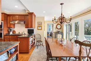 8 Walley St, Bristol, RI 02809 - Photo 16