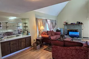 3 Hemlock Dr, Johnston, RI 02919 - Photo 4
