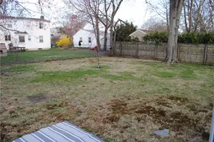 110 Kiwanee Rd, Warwick, RI 02888 - Photo 10