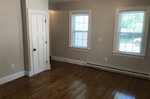 7 Sheldon St, Providence, RI 02906 - Photo 2