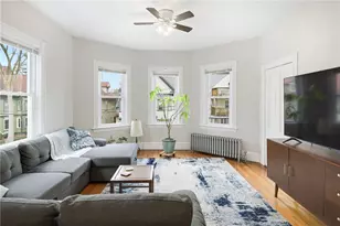 241 Pleasant St, Providence, RI 02906 - Photo 14