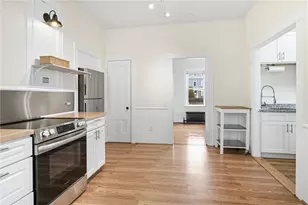 241 Pleasant St, Providence, RI 02906 - Photo 8