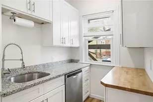241 Pleasant St, Providence, RI 02906 - Photo 10