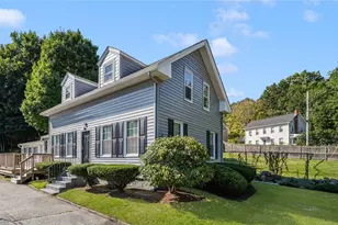 24 Lincoln Ave, Coventry, RI 02816 - Photo 2