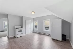 880 Douglas Ave, Providence, RI 02908 - Photo 34