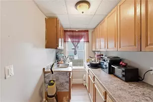 880 Douglas Ave, Providence, RI 02908 - Photo 46