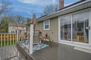 74 Canonchet St, Providence, RI 02908 - Photo 8