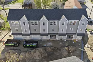 75 Croade St, Warren, RI 02885 - Photo 2