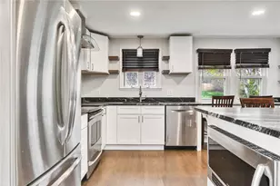 16 Harrison Ave, South Kingstown, RI 02879 - Photo 6
