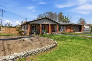 1 Wenscott Ln, North Providence, RI 02904 - Photo 40