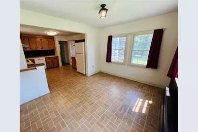 21 Smith Street, Bristol, RI 02809 - Photo 8