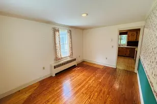 21 Smith St, Bristol, RI 02809 - Photo 8