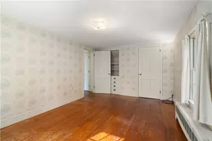 21 Smith St, Bristol, RI 02809 - Photo 24