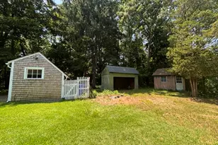 21 Smith St, Bristol, RI 02809 - Photo 32