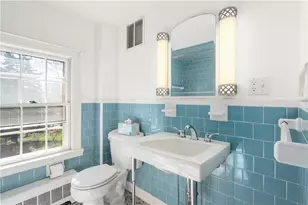 21 Smith St, Bristol, RI 02809 - Photo 20