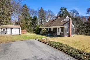 21 Smith St, Bristol, RI 02809 - Photo 4