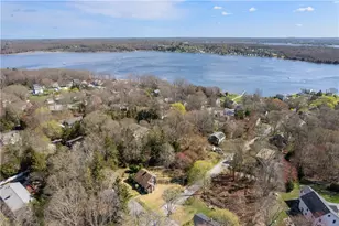 21 Smith St, Bristol, RI 02809 - Photo 38