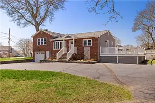106 Cedar Island Rd, Narragansett, RI 02882 - Photo 2