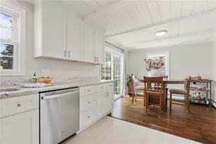 25 Overhill Rd, Warren, RI 02885 - Photo 10
