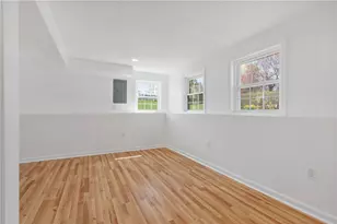 25 Overhill Rd, Warren, RI 02885 - Photo 22