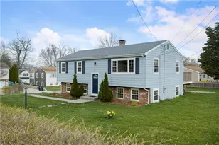 25 Overhill Rd, Warren, RI 02885 - Photo 2
