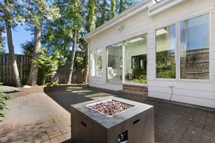 685 Pontiac Ave, Cranston, RI 02910 - Photo 44