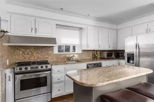 685 Pontiac Ave, Cranston, RI 02910 - Photo 18