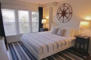 70 Houston Ave, Newport, RI 02840 - Photo 6