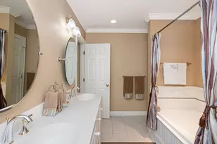 42 Ferry Landing Cir, Portsmouth, RI 02871 - Photo 26