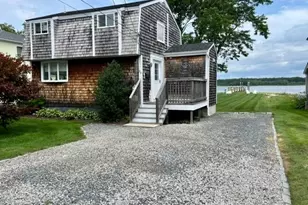 29 Baron Rd, Barrington, RI 02806 - Photo 1