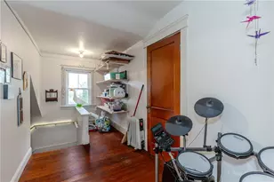 18 Bow St, Cranston, RI 02905 - Photo 18