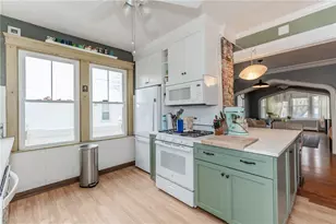 18 Bow St, Cranston, RI 02905 - Photo 10