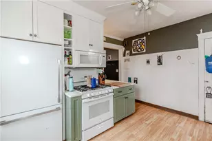 18 Bow St, Cranston, RI 02905 - Photo 12