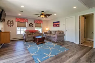 39 Davisville Ln, Narragansett, RI 02882 - Photo 12