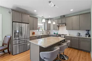 54 Carpenter St, Warwick, RI 02886 - Photo 4