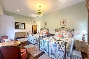 10 Young St, Newport, RI 02840 - Photo 22