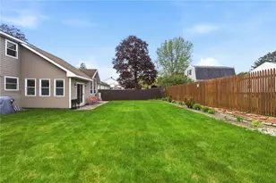 123 Royal Ave, Cranston, RI 02920 - Photo 8