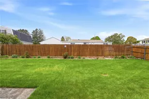123 Royal Ave, Cranston, RI 02920 - Photo 10