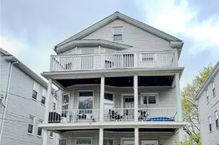 31 Richter St, Providence, RI 02908 - Photo 2