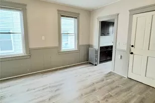 31 Richter St, Providence, RI 02908 - Photo 14