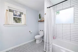 23 Lawn Ave, Warwick, RI 02888 - Photo 24