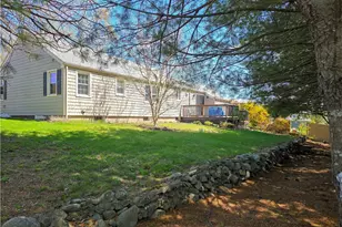 111 Wannamoisett Rd, East Providence, RI 02914 - Photo 28