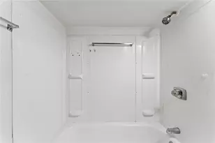 102 Overhill Rd, Providence, RI 02906 - Photo 30